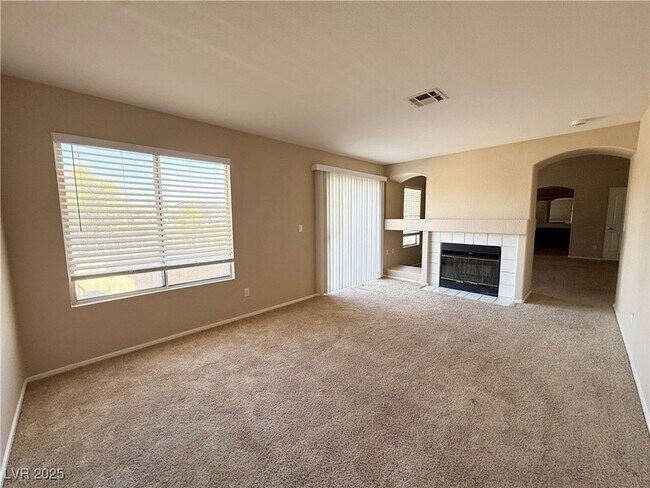 Building Photo - 7761 Locke Haven Dr