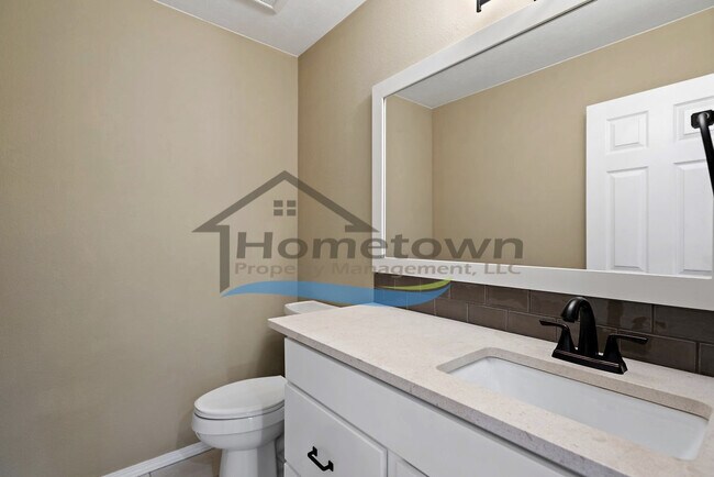 Building Photo - Beautiful Craftsman Home with Amazing Back...