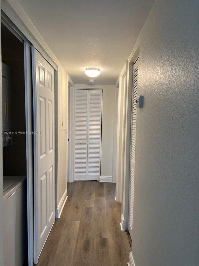 Building Photo - 11635 Royal Palm Blvd