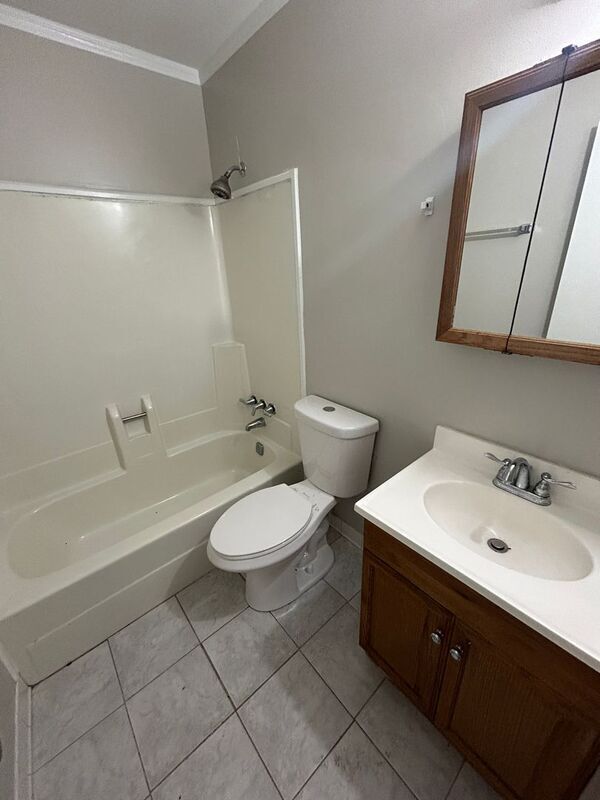 Building Photo - 2001 Old Iron Rd