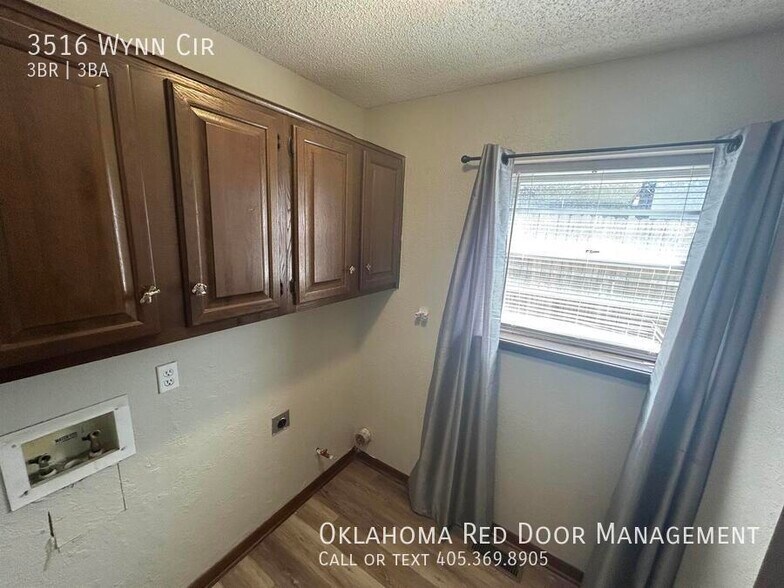 Building Photo - 3516 Wynn Cir