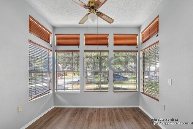Building Photo - 8314 Clays Point