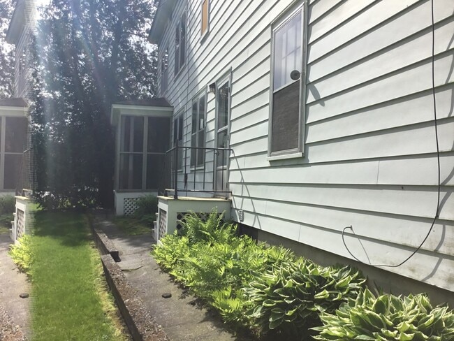 Building Photo - 68 Ascutney St