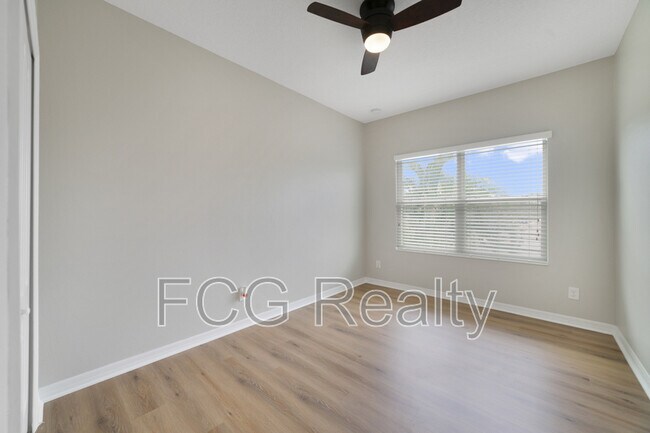 Building Photo - 7460 Leighside Dr