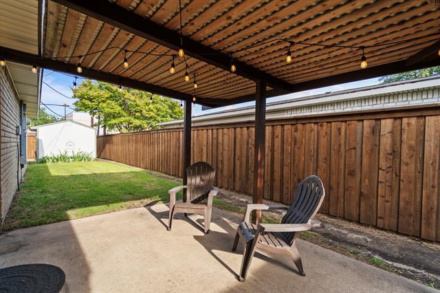 Building Photo - 3002 Lindbergh Dr