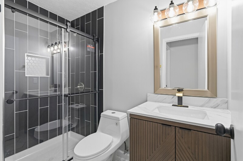 Building Photo - 3601 Mack Rd