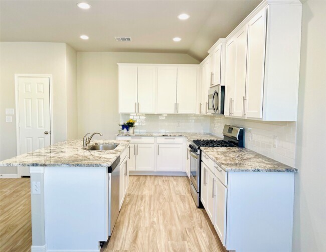 Building Photo - 934 Golden Willow Ln