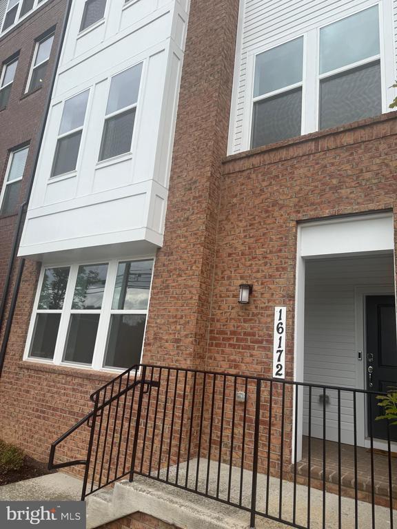 Building Photo - 16172 Frederick Rd