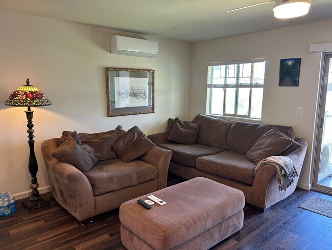 Building Photo - Pailolo Place Furnished One Bedroom