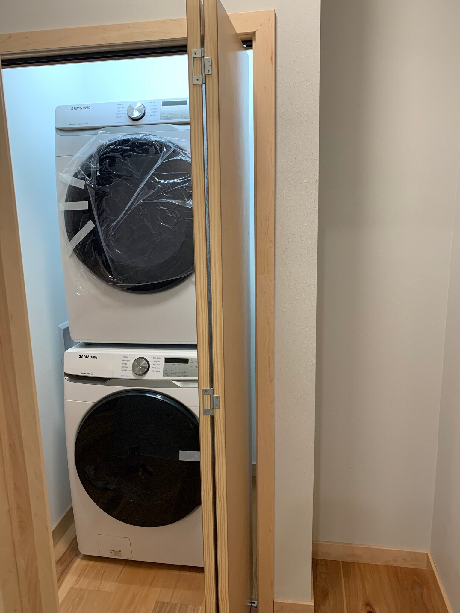 Building Photo - 412 North St