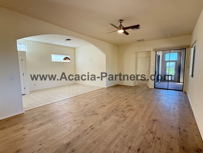 Building Photo - Gated Two Bedroom Home