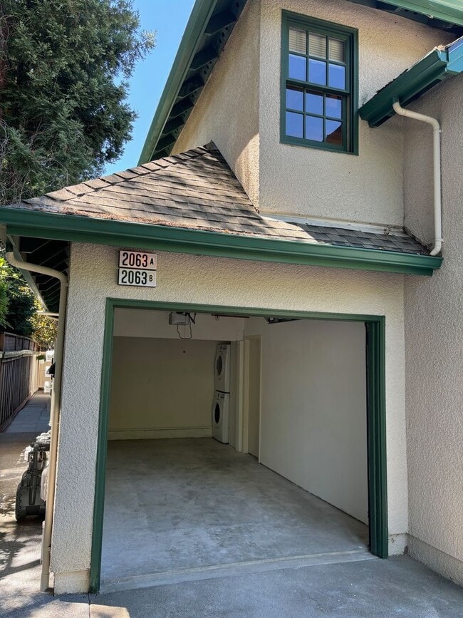 Building Photo - 1 Bedroom 1 Bathroom Junior ADU in Central...