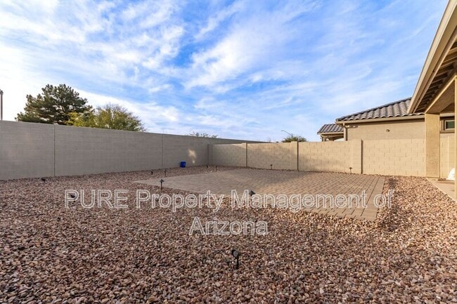 Building Photo - 5616 N 90th Dr