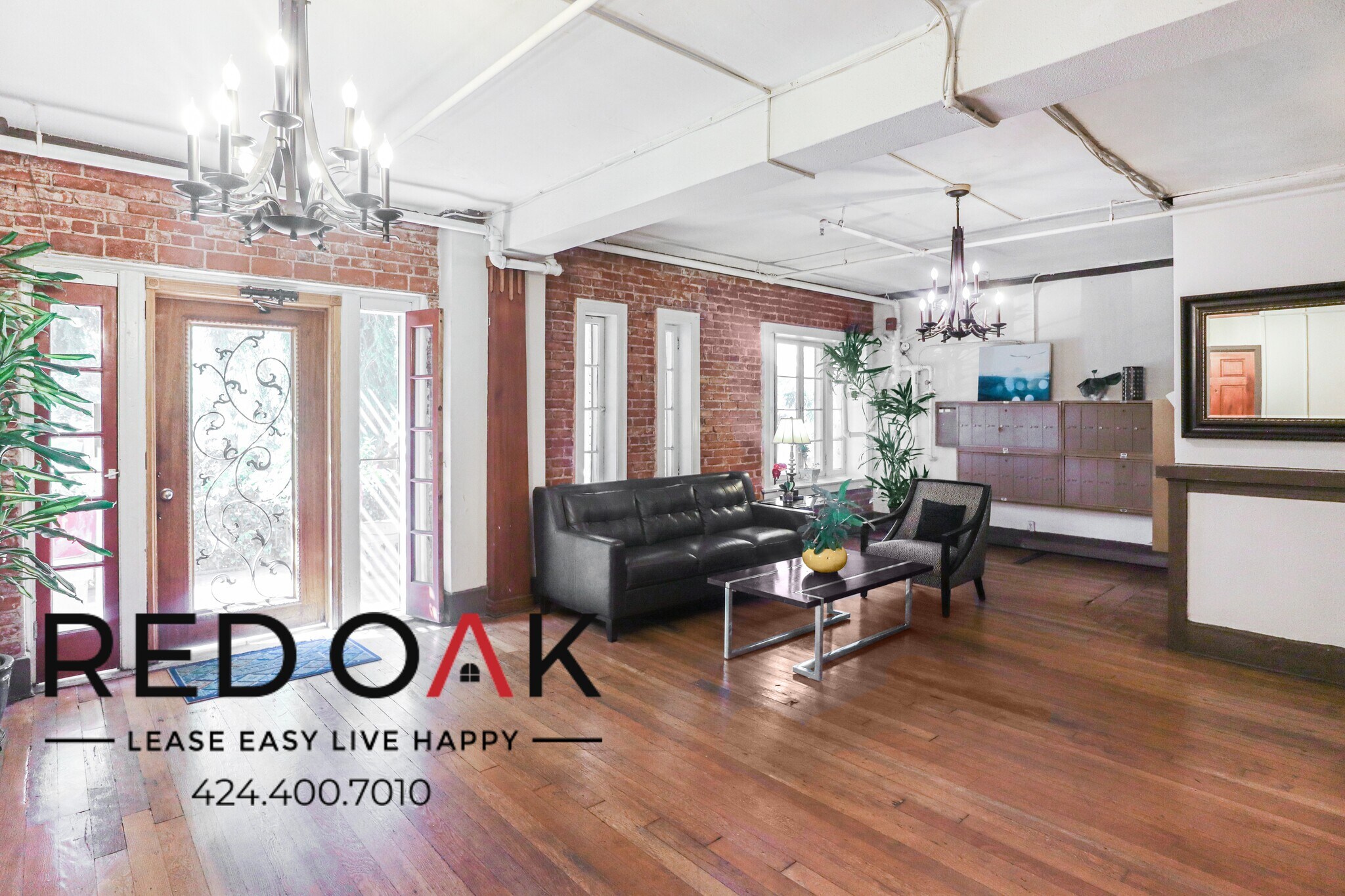 Building Photo - 532 S Coronado St