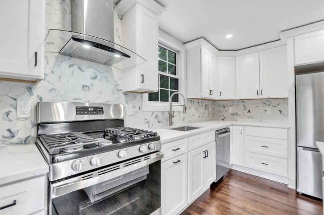 Building Photo - 116 Morse St