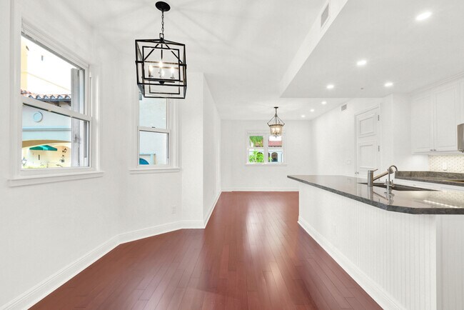 Building Photo - 13631 Deering Bay Dr