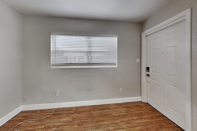 Building Photo - 313 S Lawsona Blvd