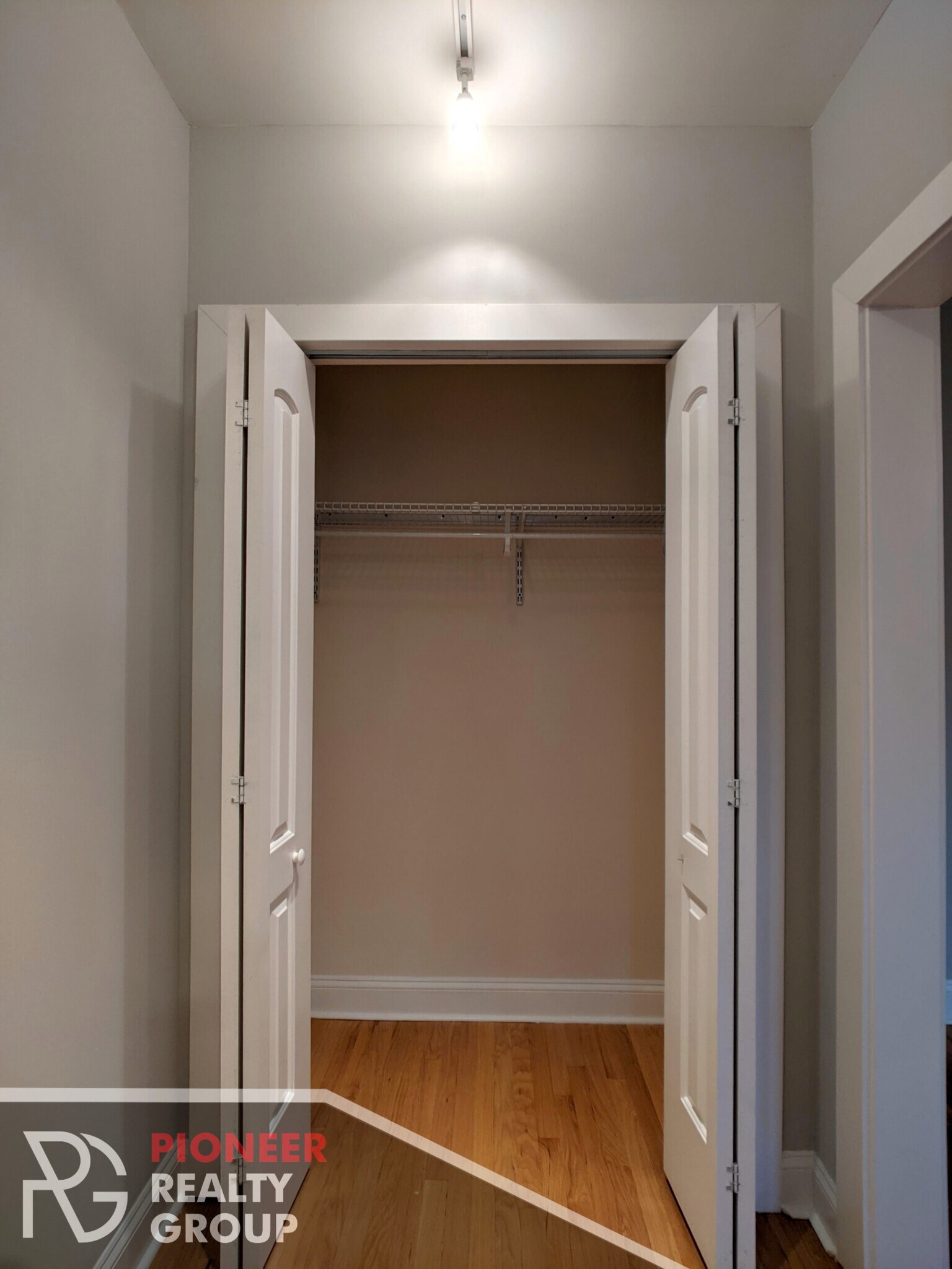 Building Photo - 618 W Patterson Ave