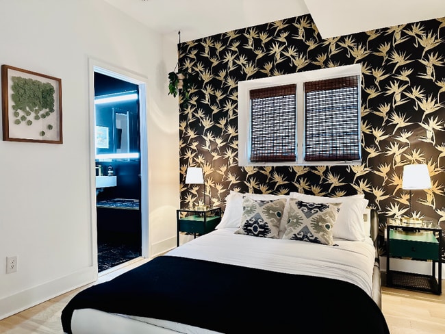 Building Photo - 323 Atherton St