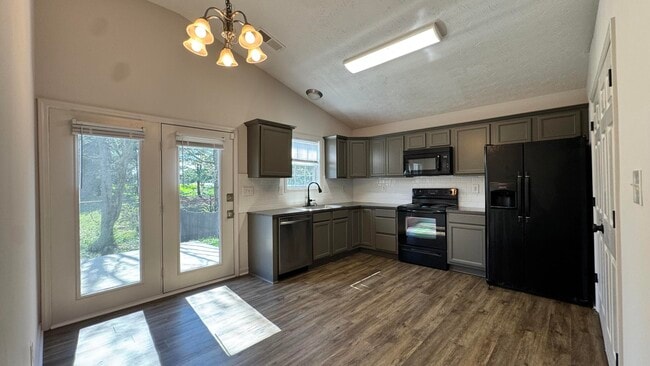 Building Photo - 2216 Prescott Ln