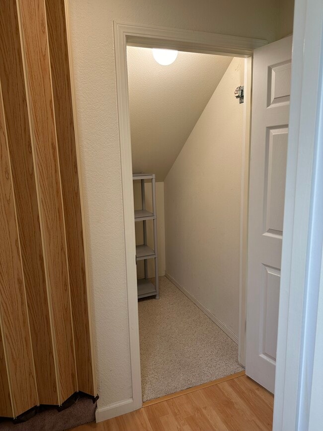 Building Photo - 815 Mirada Dr