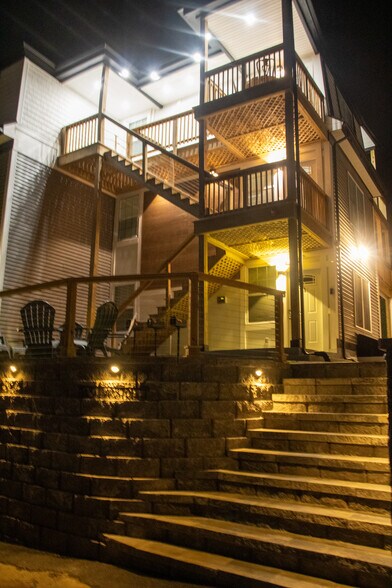 Front access - 12 Nashua St
