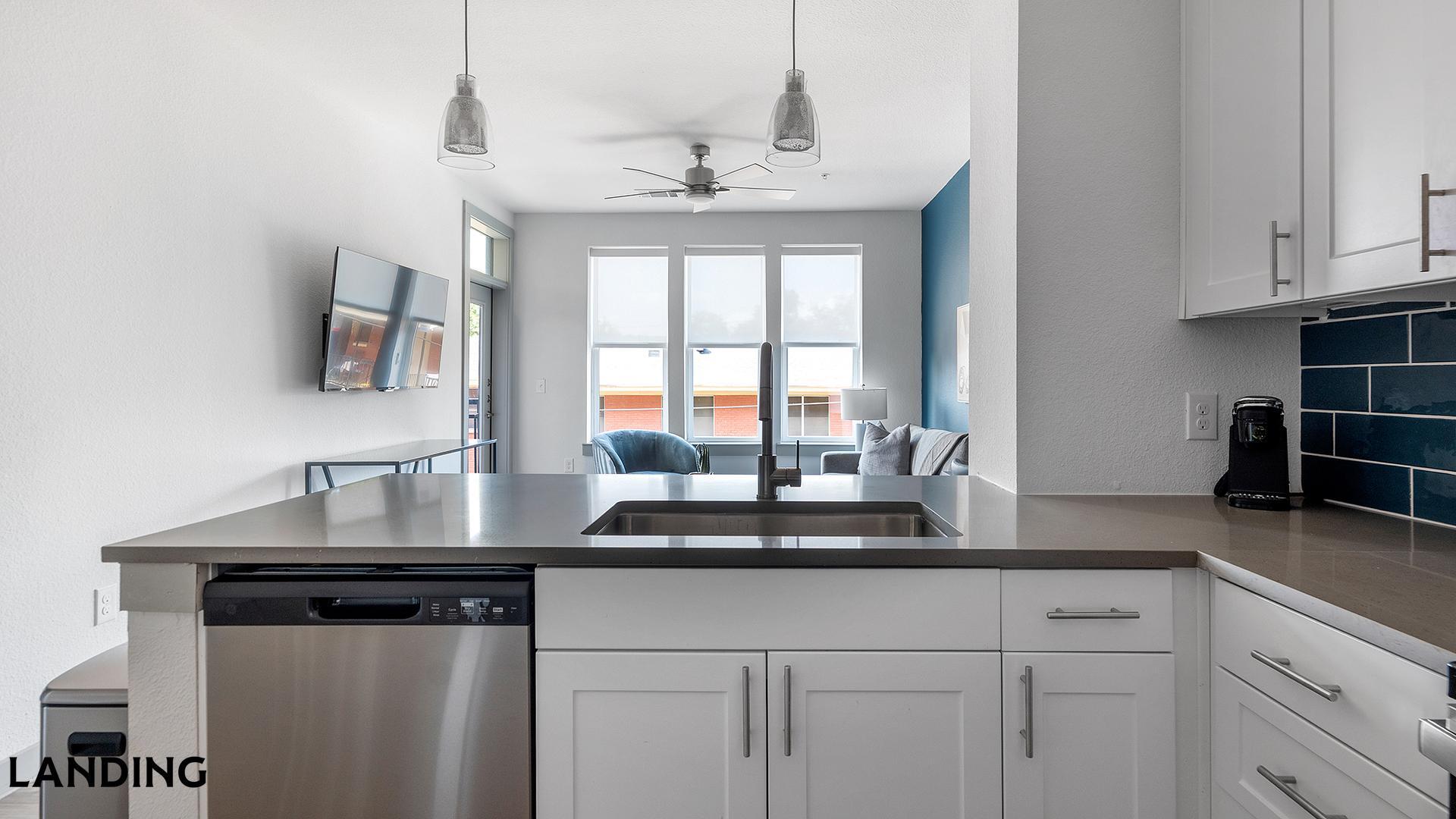 Building Photo - 3706 Goodwin Ave