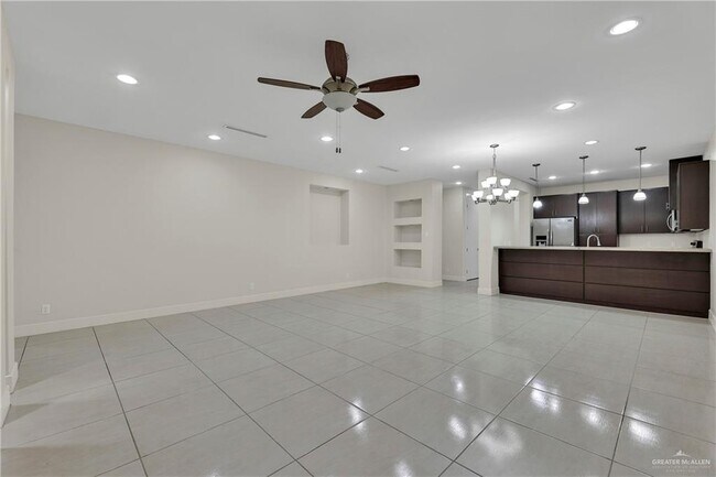 Building Photo - 28 Ozark Ave