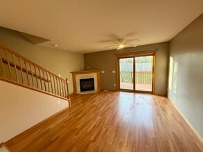 Building Photo - 721 Broderick Dr NE