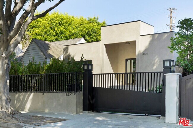 Building Photo - 8727 Rangely Ave