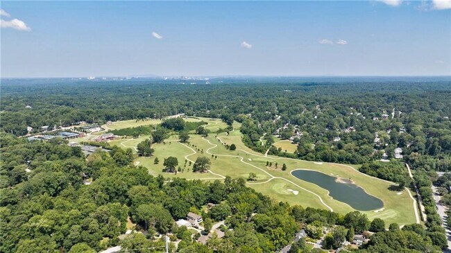 Building Photo - 115 Peachtree Memorial Dr NW