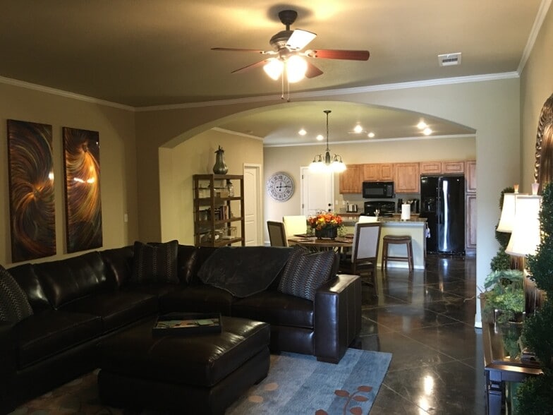 Building Photo - 6306 Nancy Ellen St