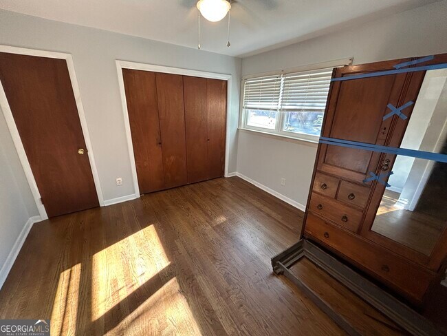 Building Photo - 116 Colonial Dr