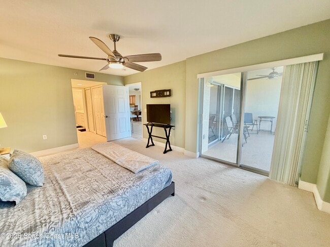 Building Photo - 551 Casa Bella Dr