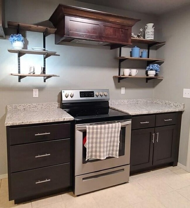 Building Photo - Charming 3BR, 1.5BA Rental in Anderson, MO – Pet-Friendly Haven!