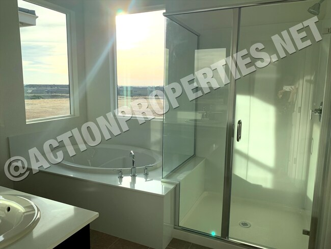 Building Photo - Rocklin Meritage Durango Subdivision:Energ...