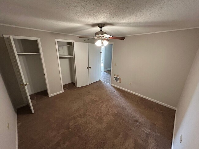 Building Photo - 306 Crawford Ct