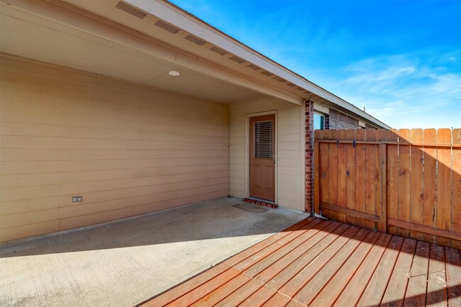 Building Photo - 5514 Peralta Mills Way