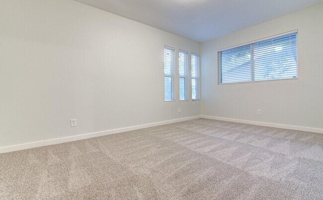 Building Photo - 3501 Rockhurst Ln