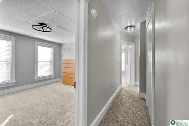 Building Photo - 321 W Babbitt Ave