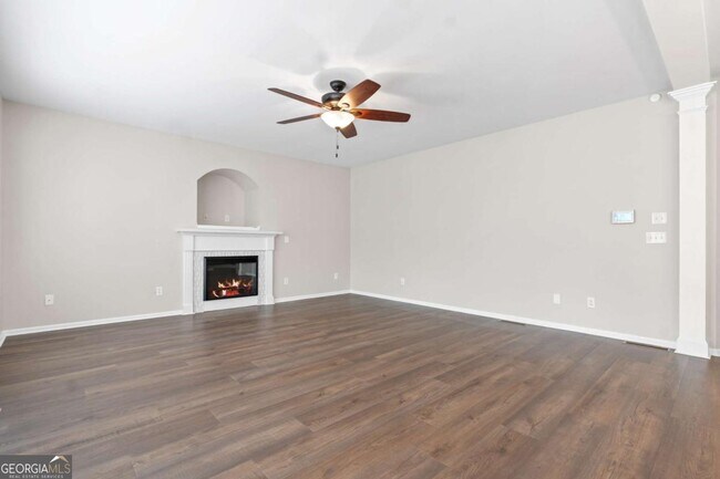 Building Photo - 6462 Millstone Cove Dr
