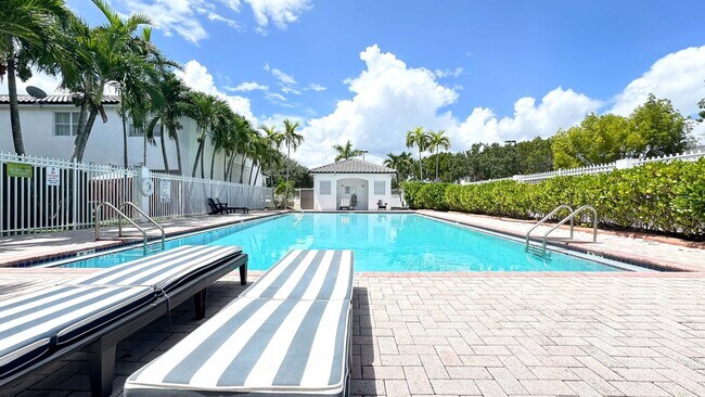 Building Photo - 5470 NW 107th Ave