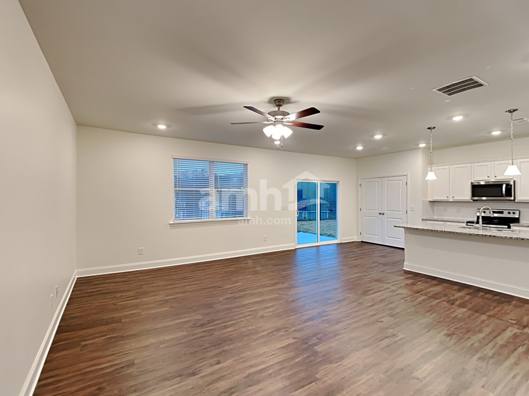 Building Photo - 817 Headland Way