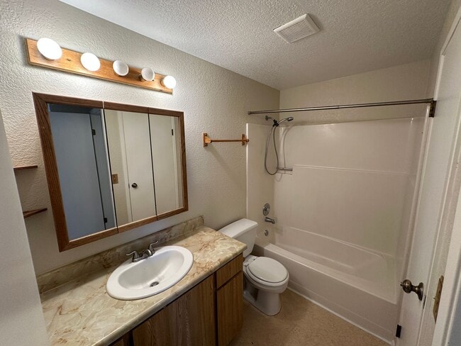 Building Photo - 813 Haskell Ct
