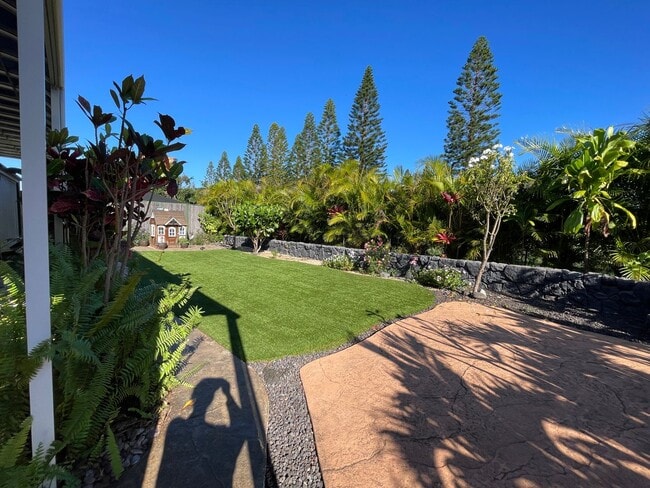 Building Photo - Fully Furnished Executive 3BR / 2BA Home on Pukalani Golf Course