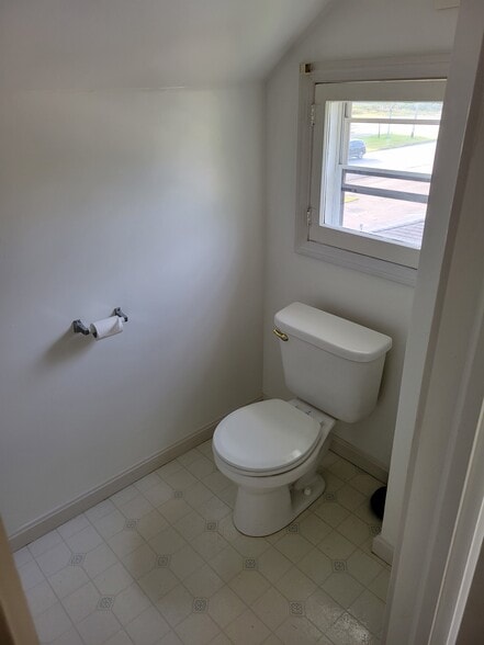 Building Photo - 1448 Massillon Rd