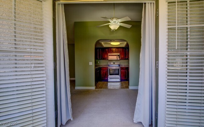 Building Photo - 2212 Sunfish Dr