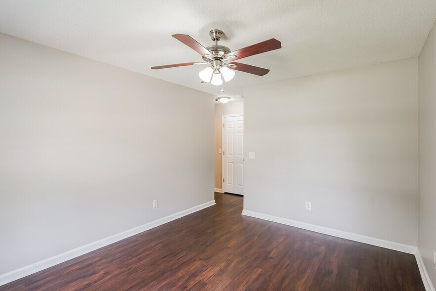 Building Photo - 4440 Lavergne Couchville Pike