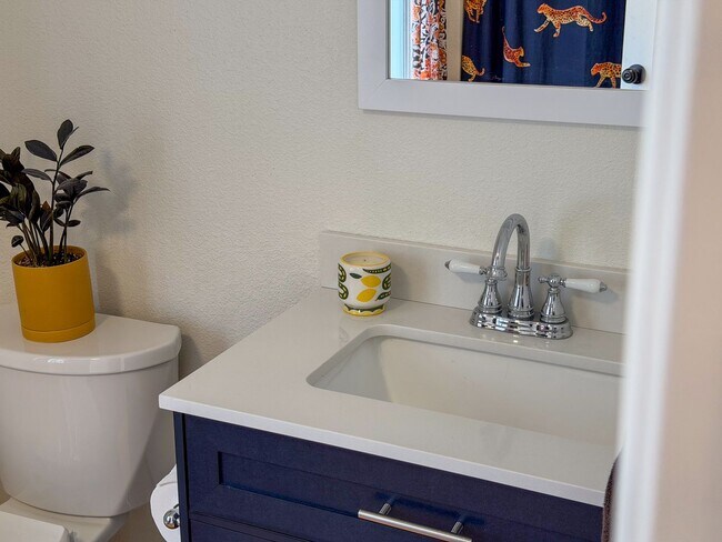 Building Photo - Spacious 2-Bedroom, 3-Bath Home in Spokane with Modern Comforts