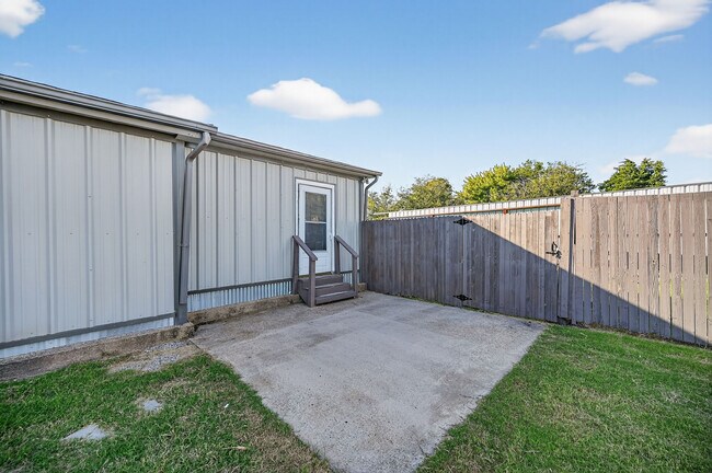 Building Photo - 5792 Co Rd 546